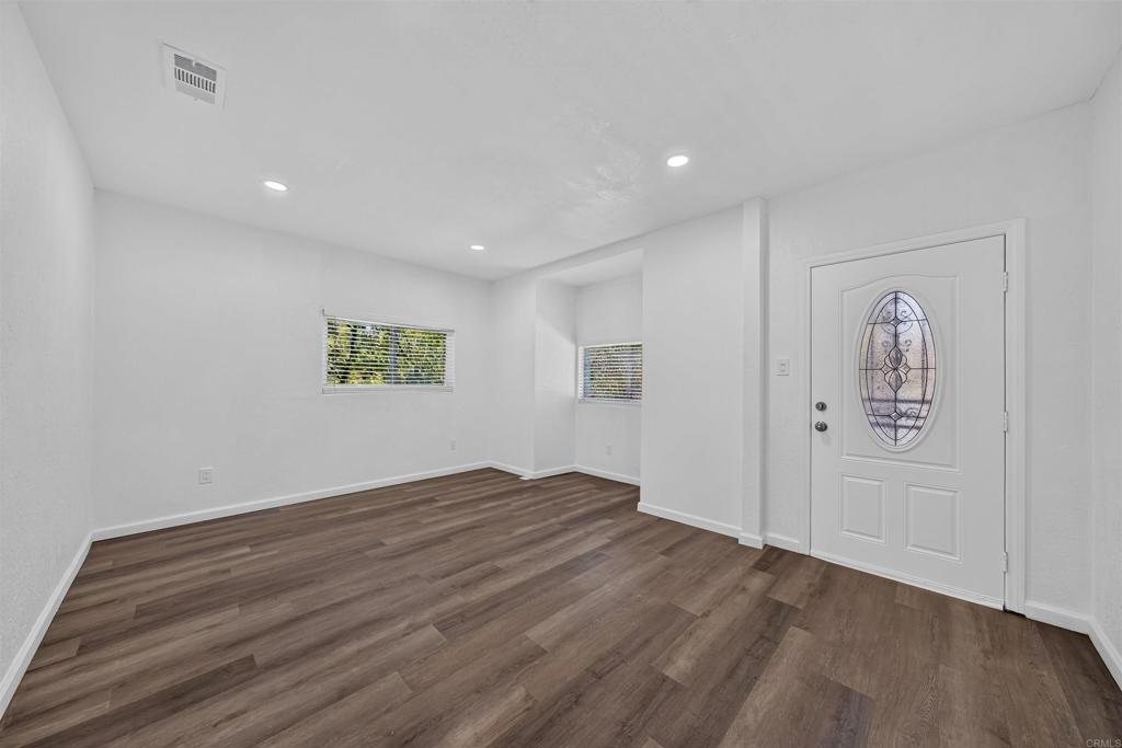 35 19th Street Property Photo 6