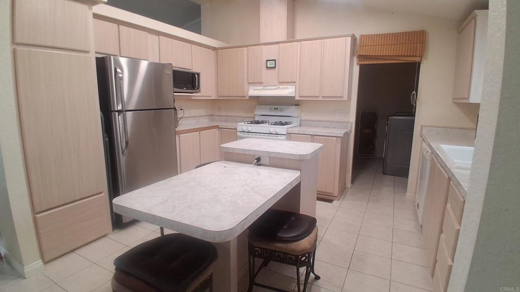 1491 Puritan Way Property Photo 5