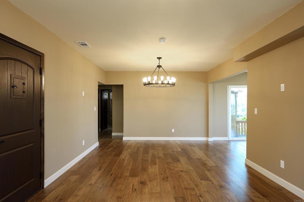 4960 Vista Pl Property Photo 5