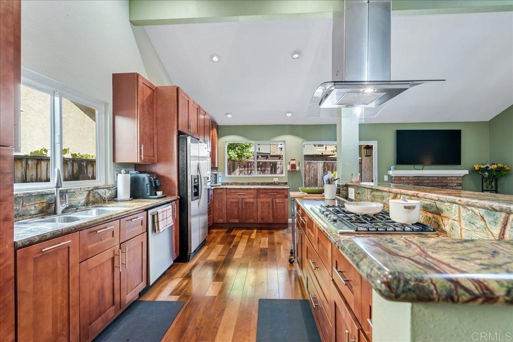 1473 Bridgeview Drive Property Photo 8