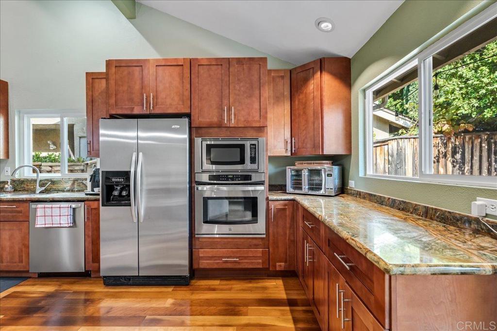1473 Bridgeview Drive Property Photo 11