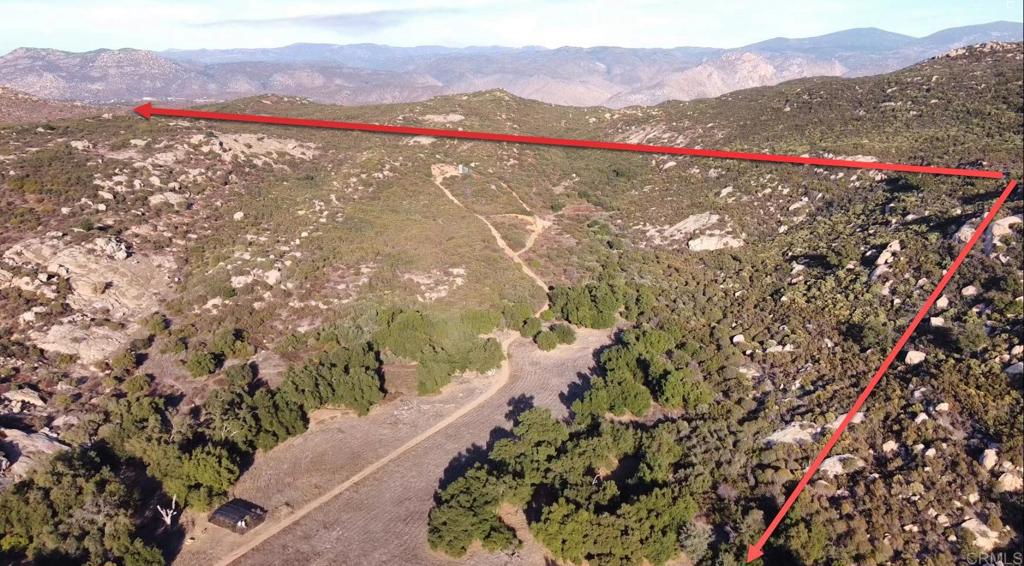 24352 Featherstone Canyon Rd Property Photo 2