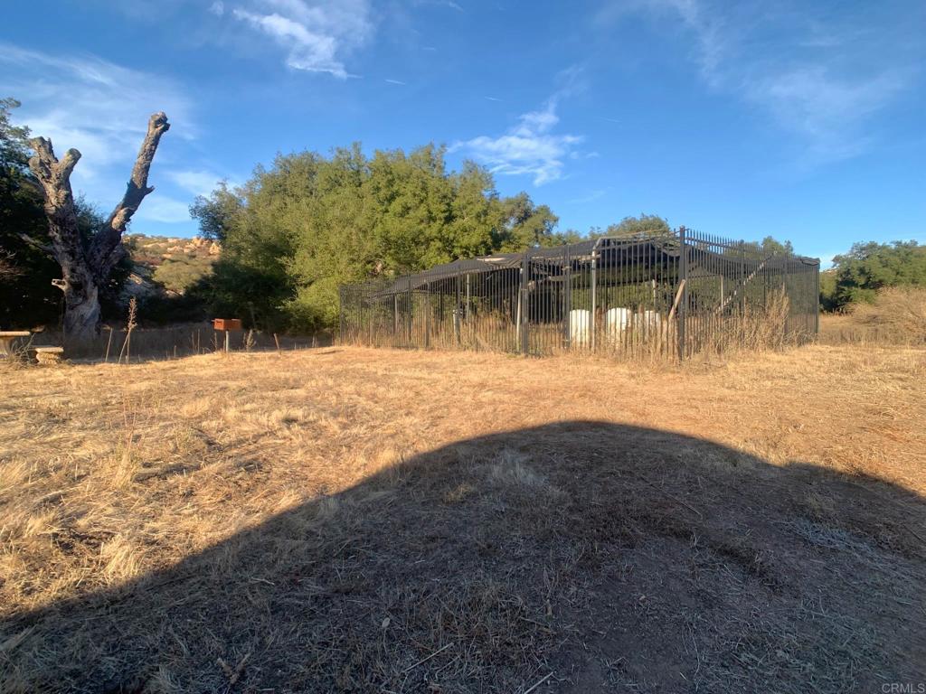 24352 Featherstone Canyon Rd Property Photo 43