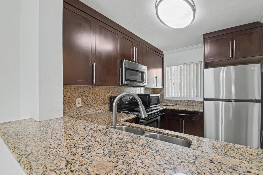 7405 Charmant Dr 2022 Property Photo 8