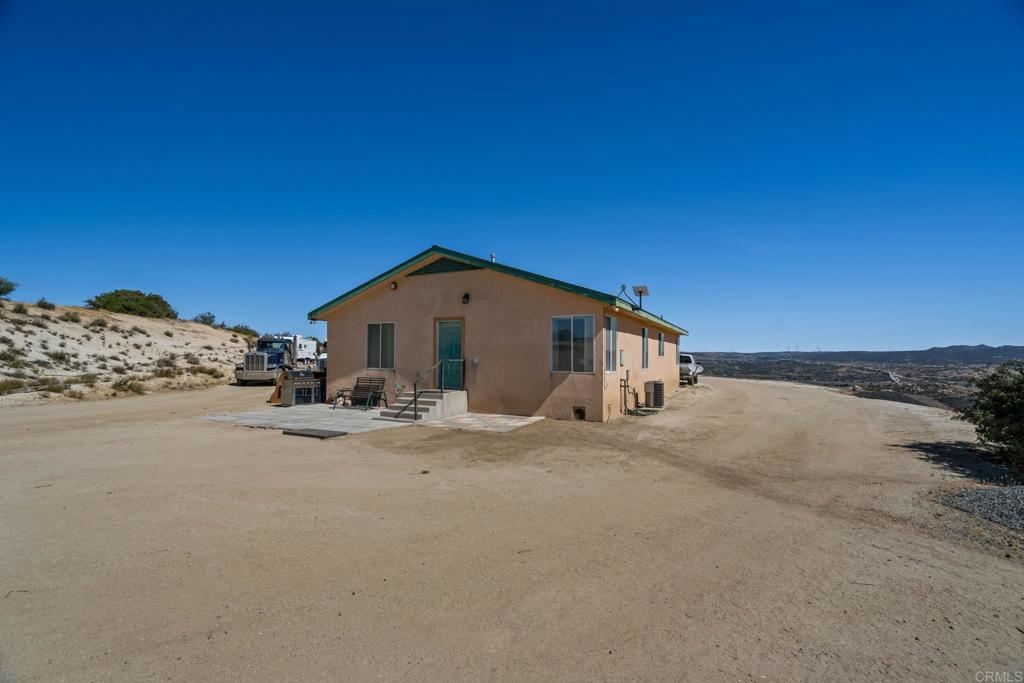 1607 Jewell Valley Road Property Photo 3
