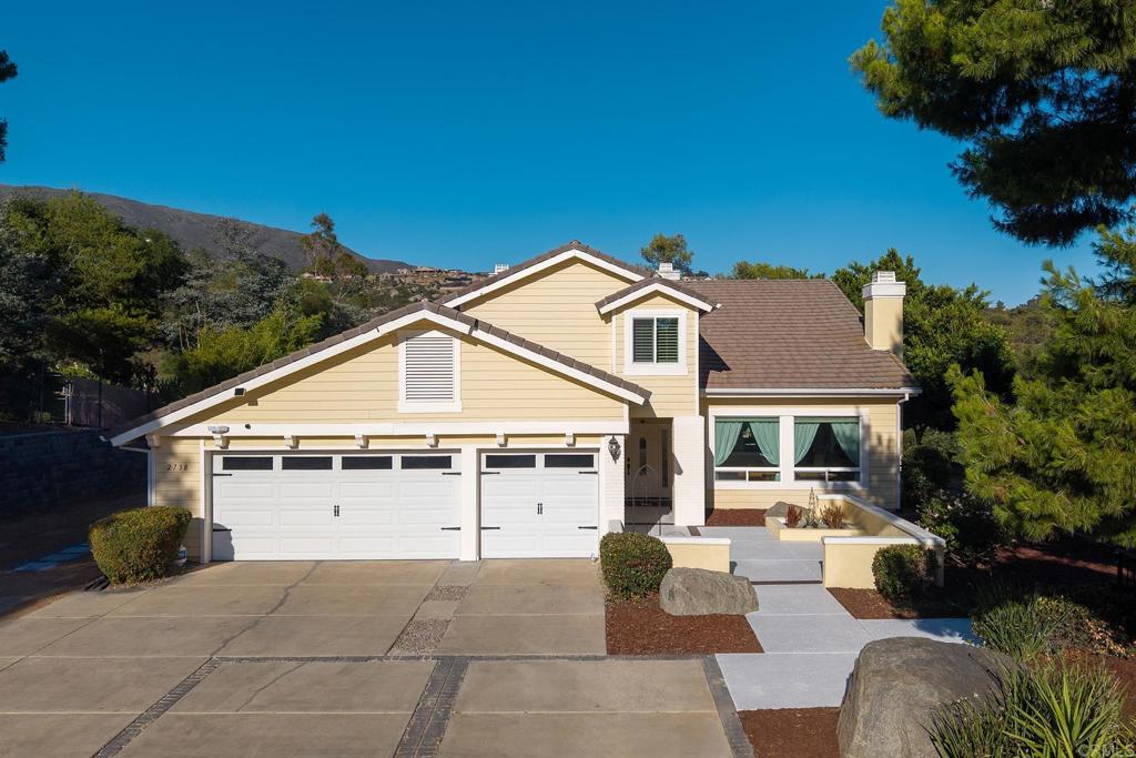 2738 Victoria Cir Property Photo 1