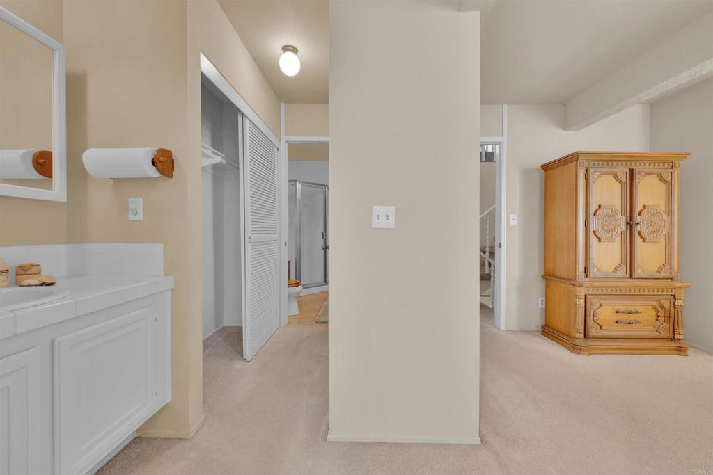 2402 Altisma Way D Property Photo 20