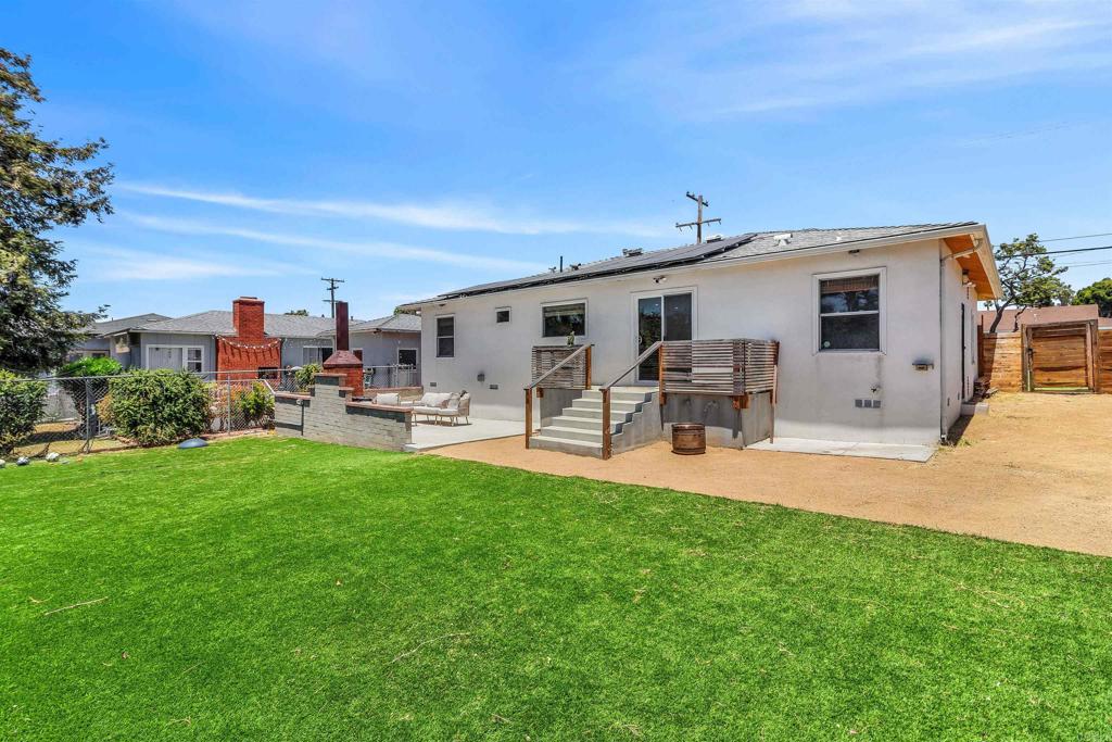 566 1st Avenue Property Photo 12