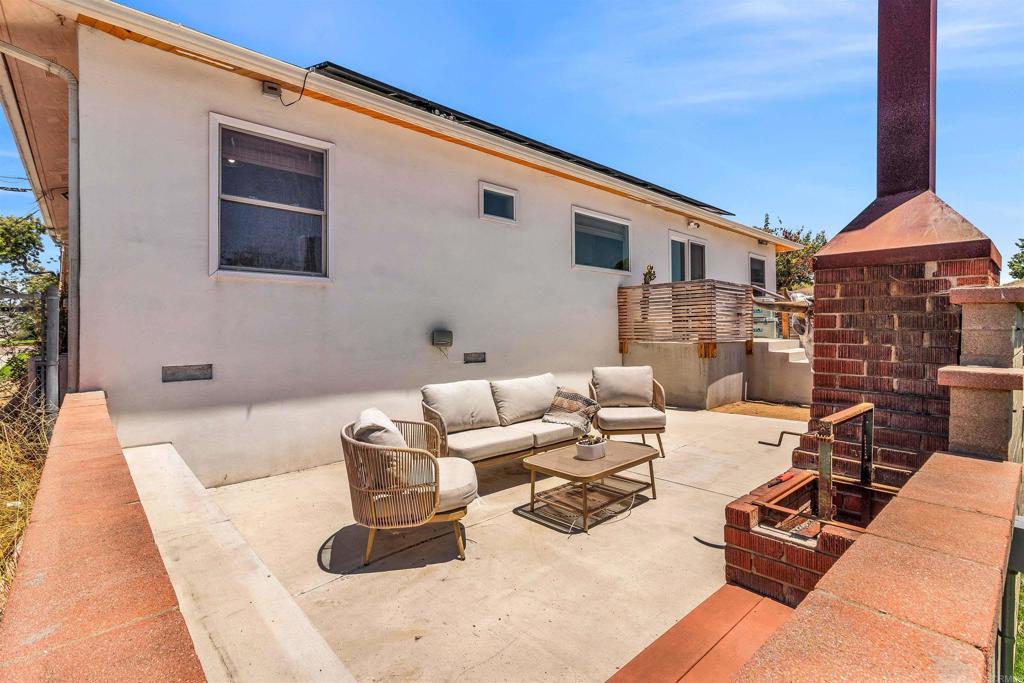 566 1st Avenue Property Photo 19