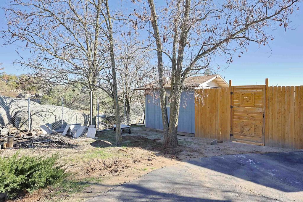 38383 Old Highway 80 Property Photo 8