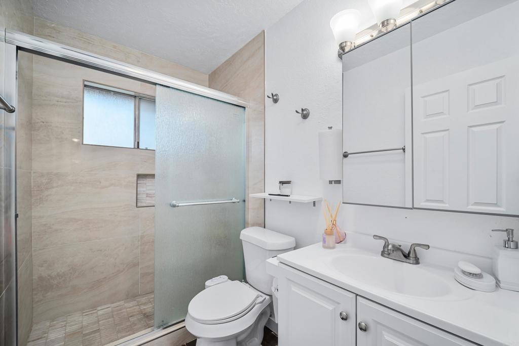 963 Amistad Place D Property Photo 13