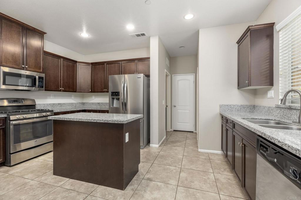 37337 Paseo Violeta Property Photo 8