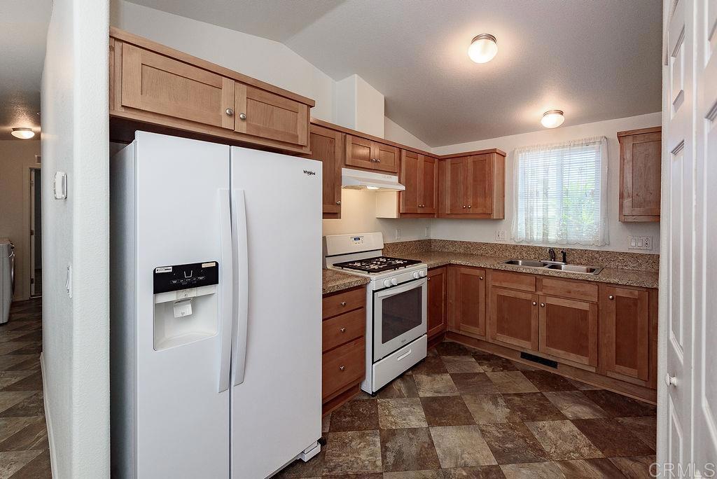 8213 Sunset Road Property Photo 8