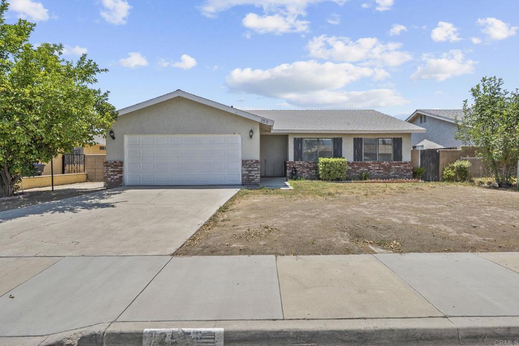 255 Cavendish Drive Property Photo 1