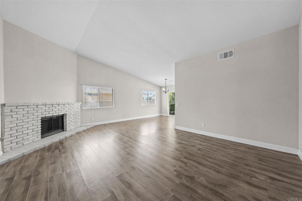255 Cavendish Drive Property Photo 7