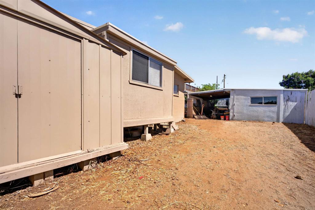 225 North Lane Property Photo 39