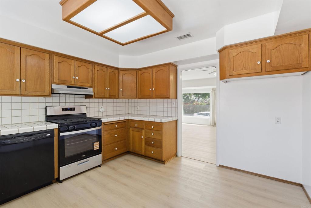 6415 Zena Dr Property Photo 11