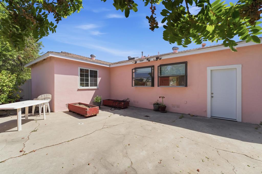6415 Zena Dr Property Photo 21