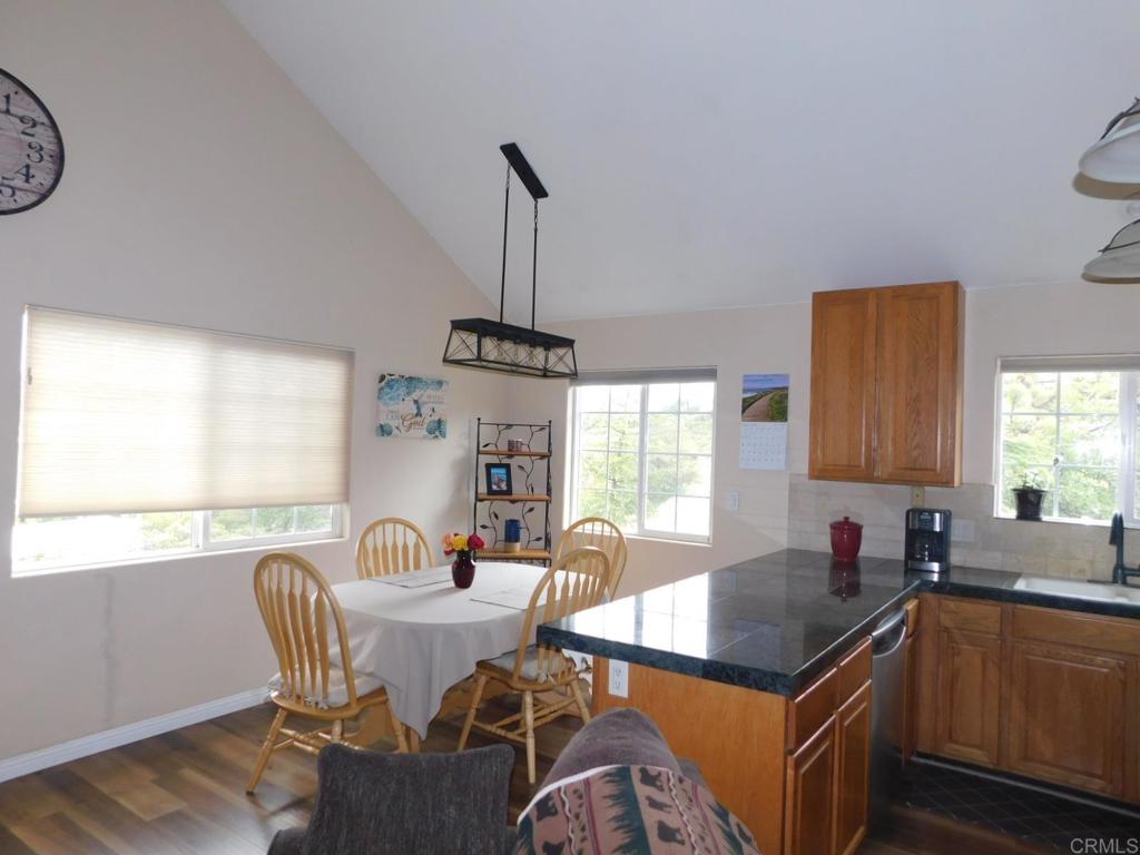 3355 Lakeview Drive Property Photo 11