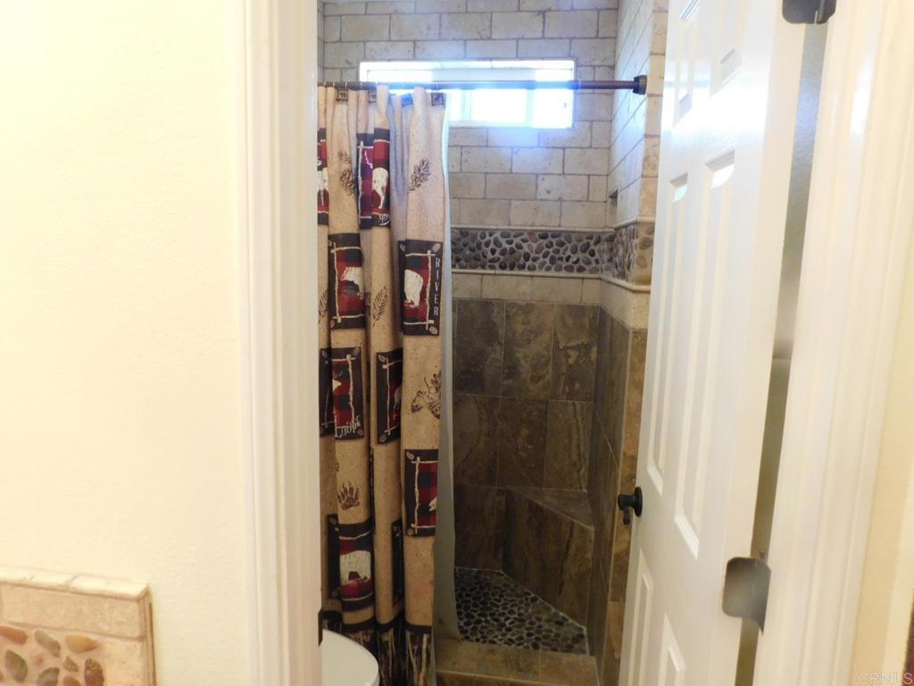 3355 Lakeview Drive Property Photo 14