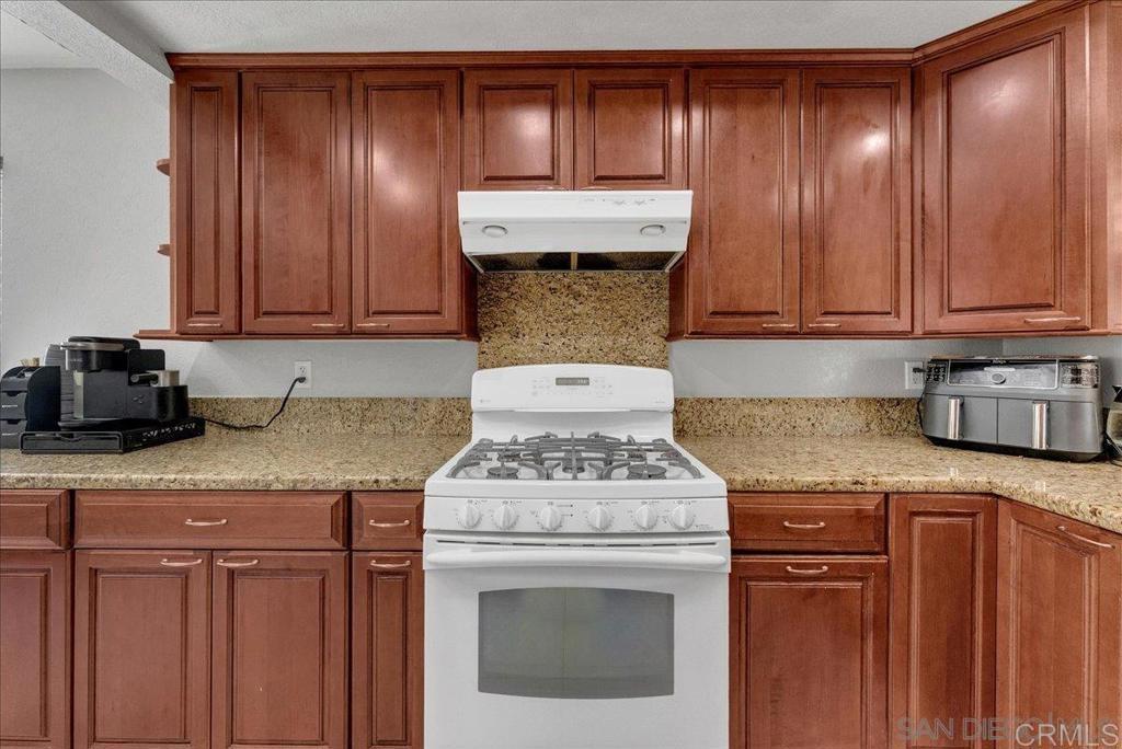 8406 Alado Place Property Photo 8