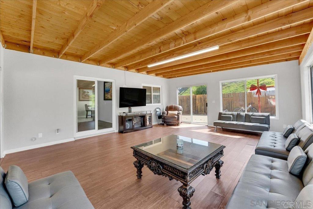 8406 Alado Place Property Photo 10