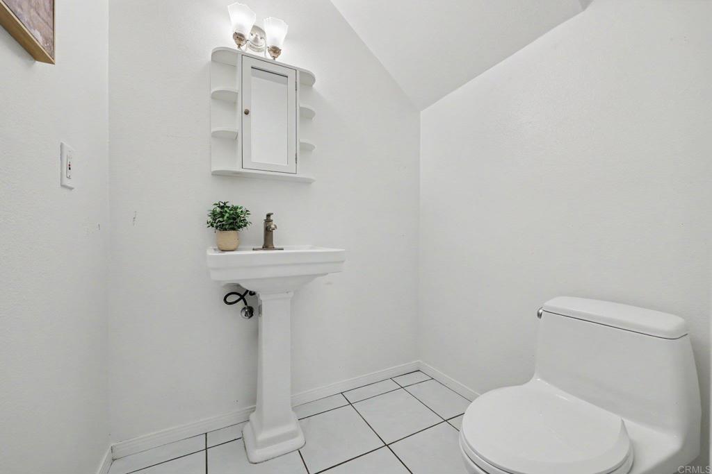679 Seacoast Drive Property Photo 14