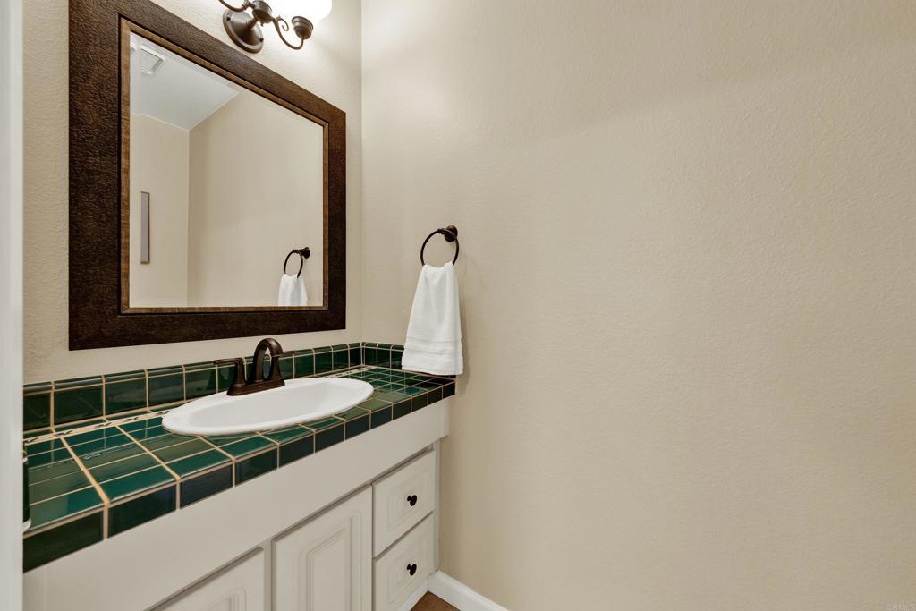44552 La Paz Road Property Photo 19