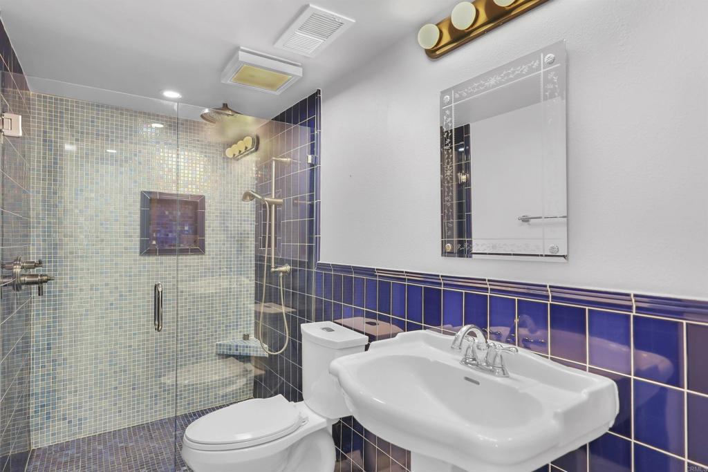 415 E Avenida Granada Property Photo 7