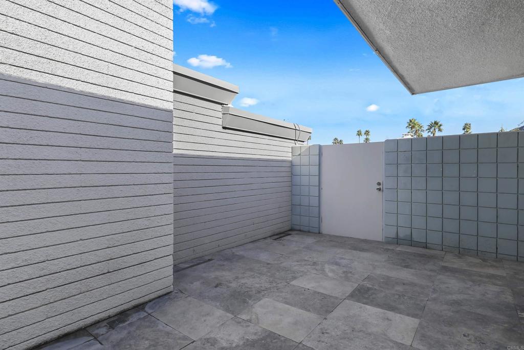 415 E Avenida Granada Property Photo 16