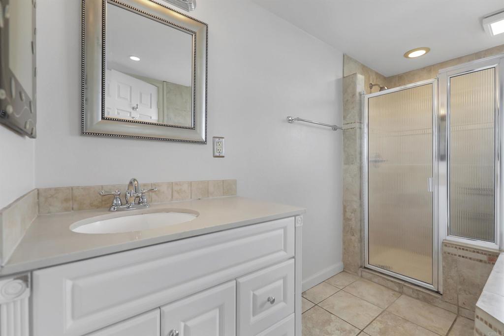 415 E Avenida Granada Property Photo 18