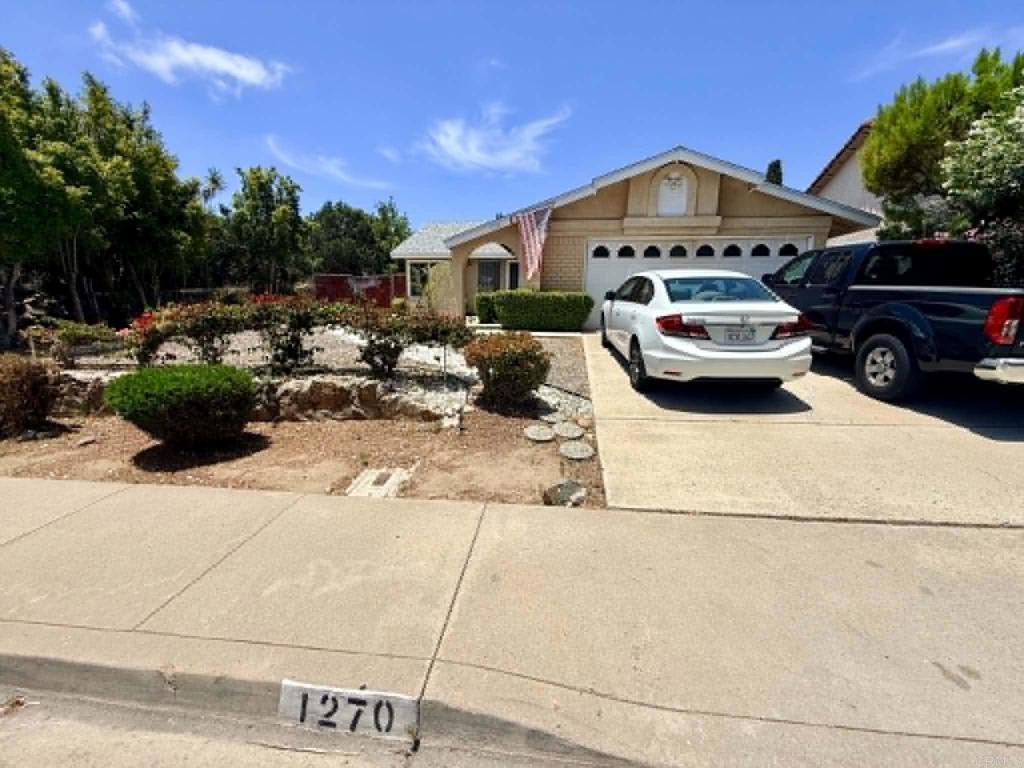 1270 Valencia Pkwy Property Photo 1