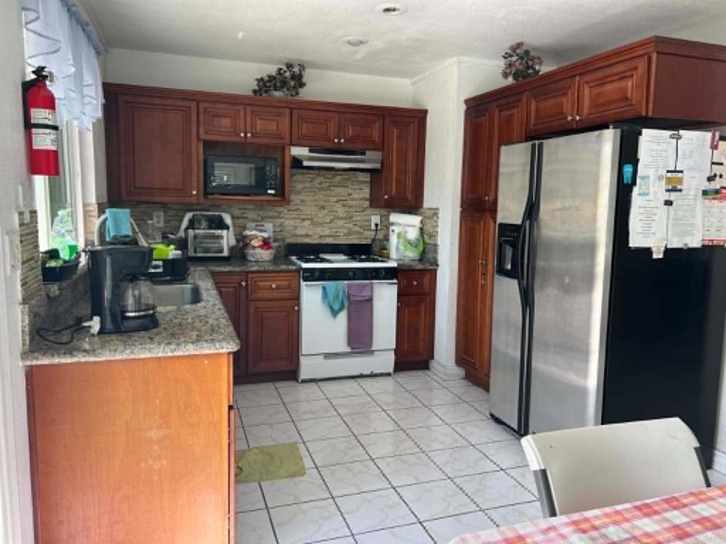 1270 Valencia Pkwy Property Photo 24