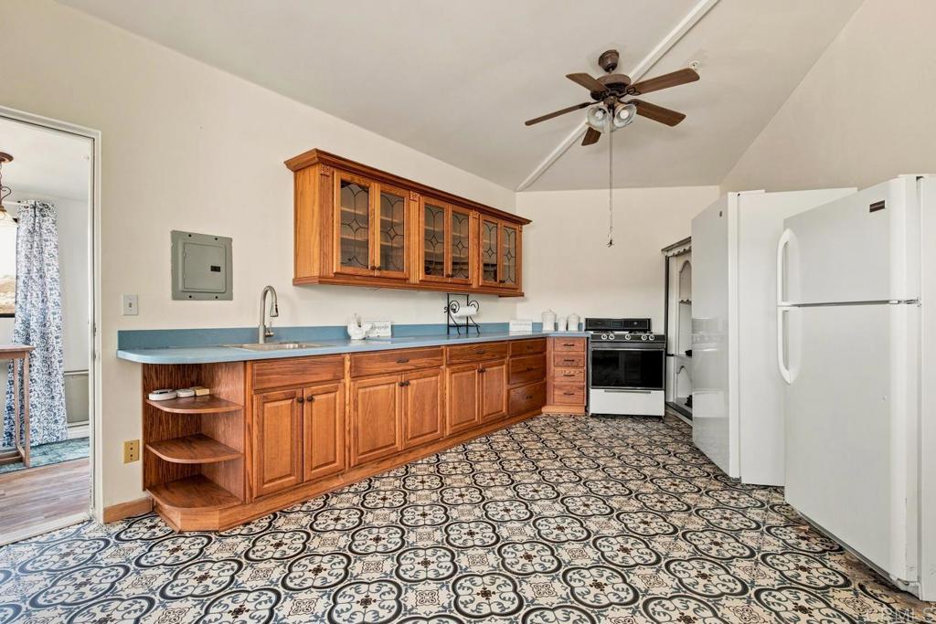 12350 Yucca Road Property Photo 8