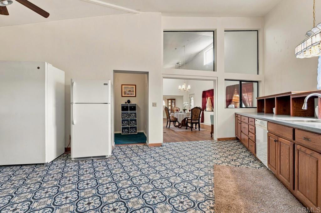 12350 Yucca Road Property Photo 9