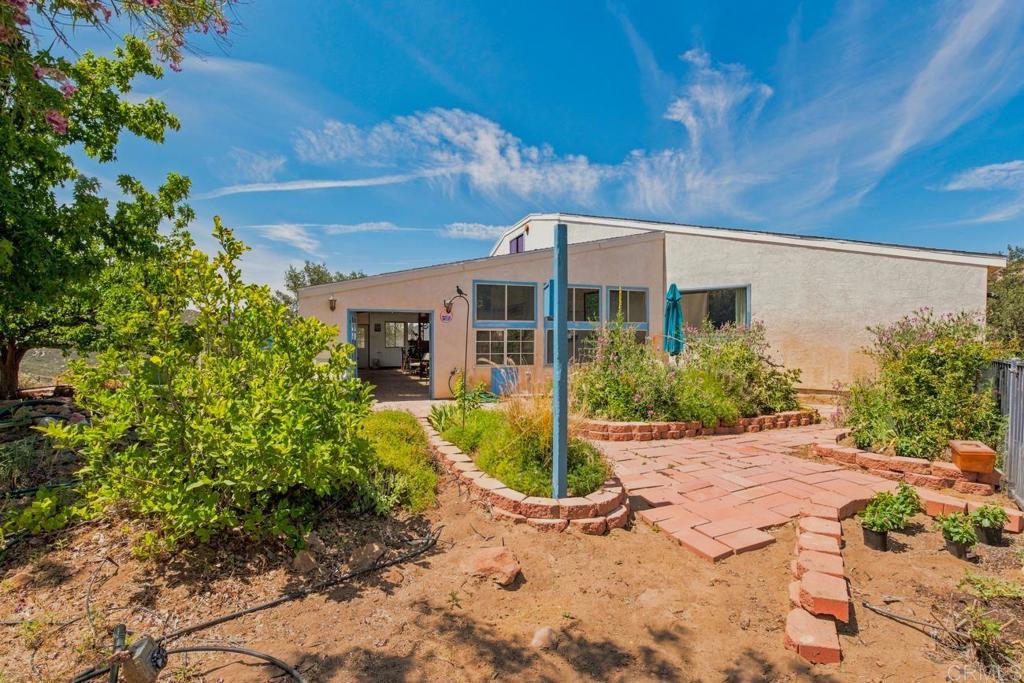12350 Yucca Road Property Photo 23