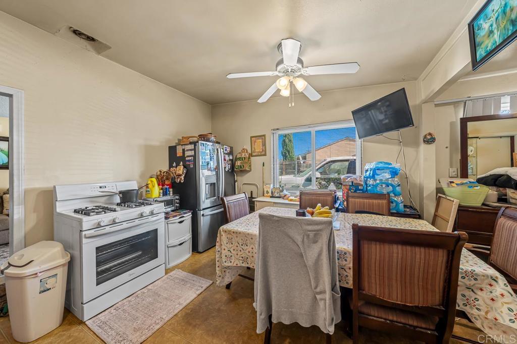 1254 56 1st Avenue Property Photo 11