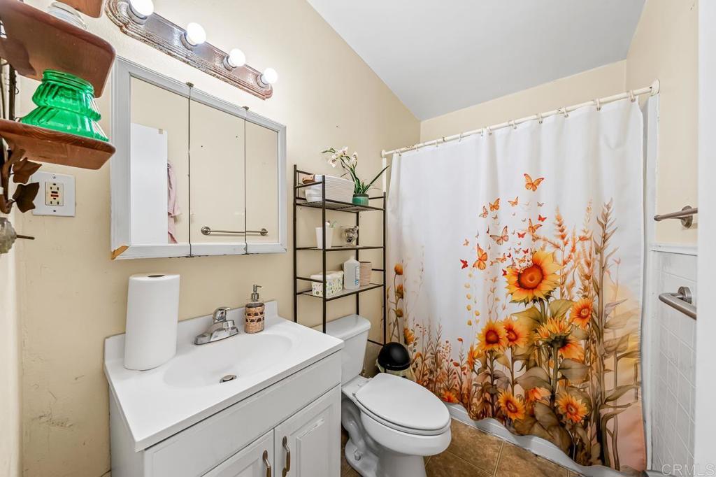 1254 56 1st Avenue Property Photo 13