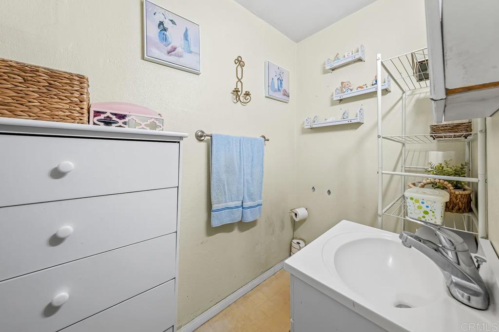 1254 56 1st Avenue Property Photo 17