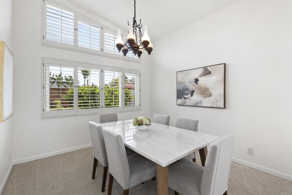 1396 Valencia Loop Property Photo 8