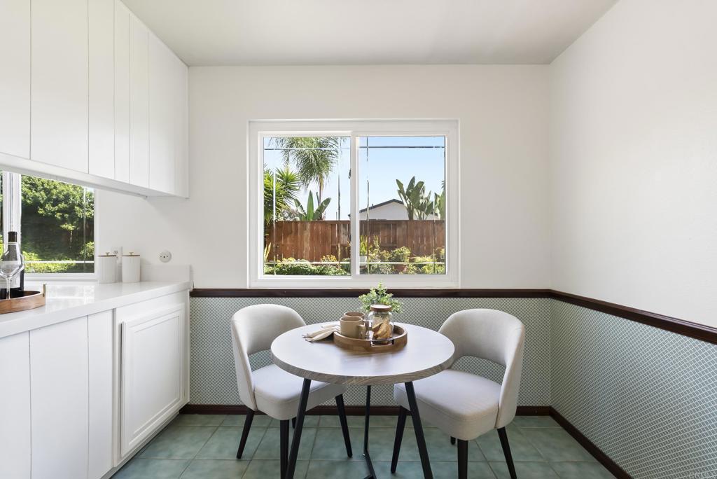 1396 Valencia Loop Property Photo 10