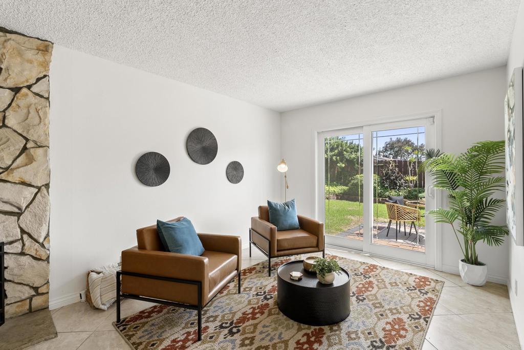 1396 Valencia Loop Property Photo 15