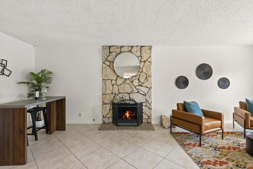 1396 Valencia Loop Property Photo 18