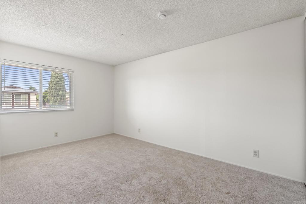 1396 Valencia Loop Property Photo 31