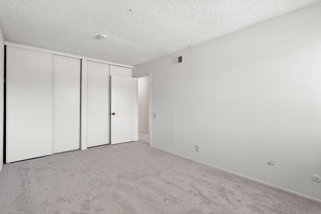 1396 Valencia Loop Property Photo 32