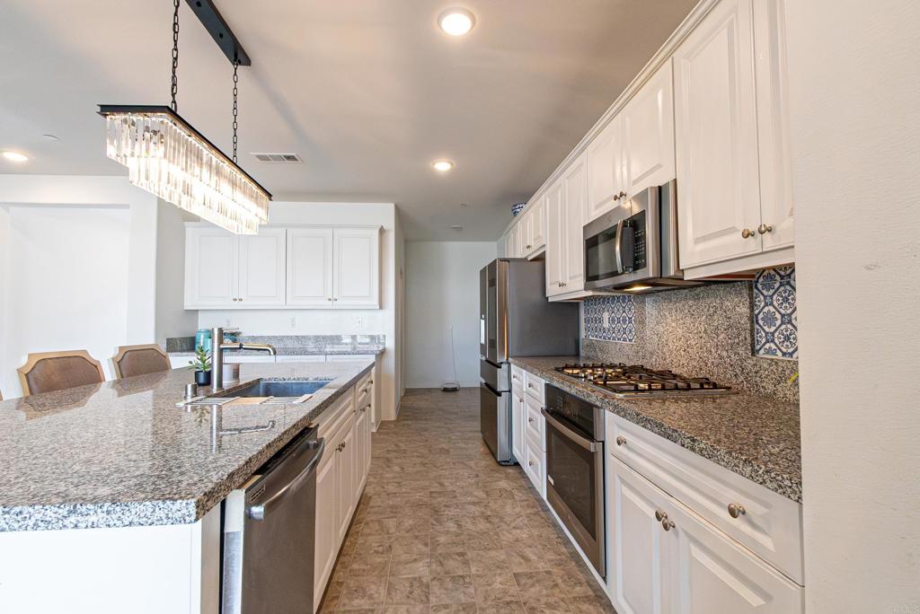 29660 Shire Horse Way Property Photo 6
