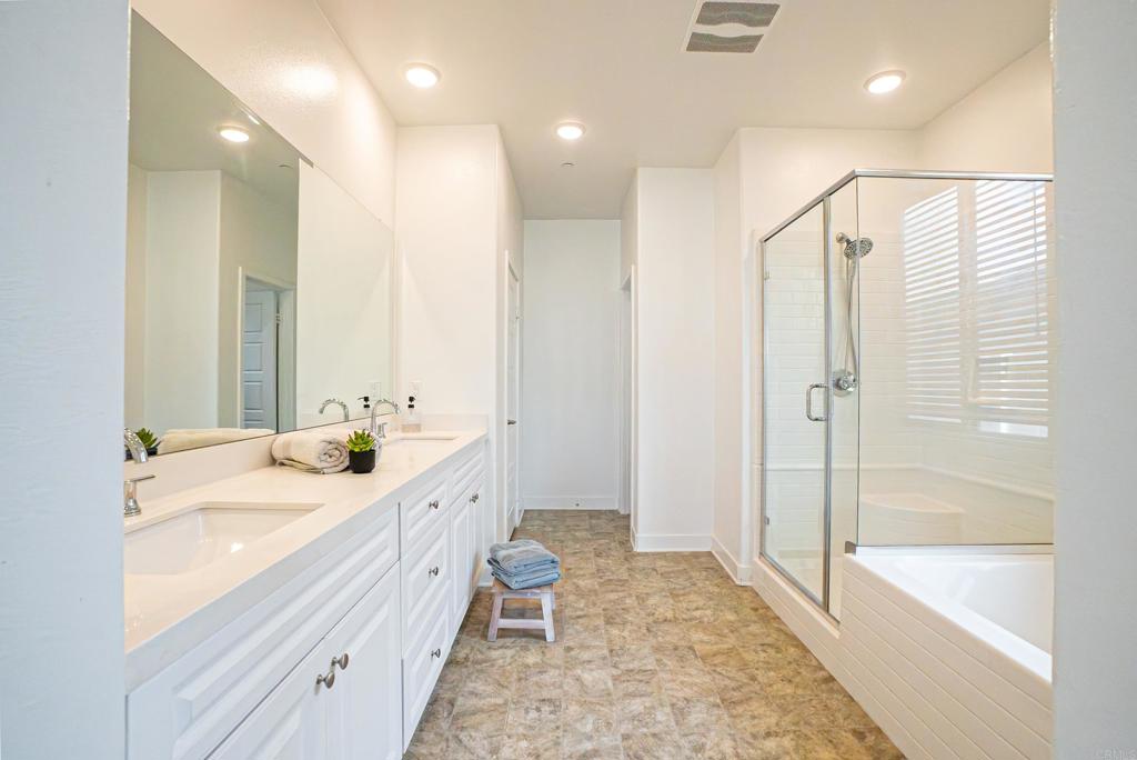 29660 Shire Horse Way Property Photo 13