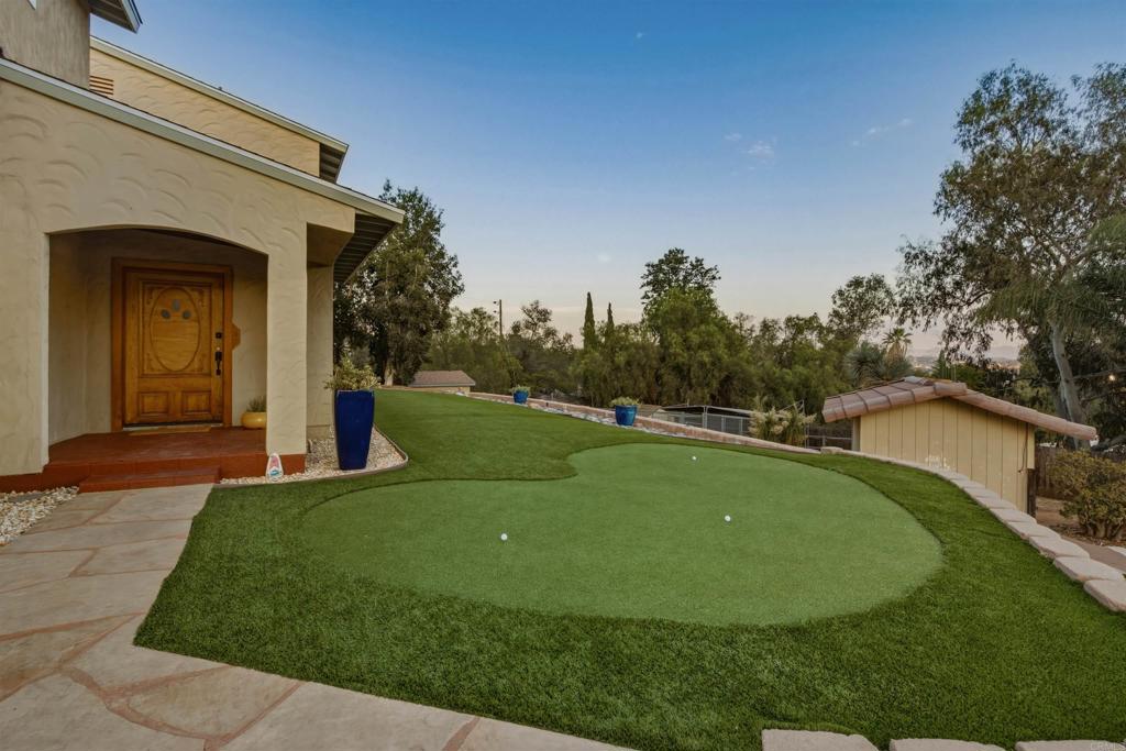 11151 Oak Creek Drive Property Photo 4