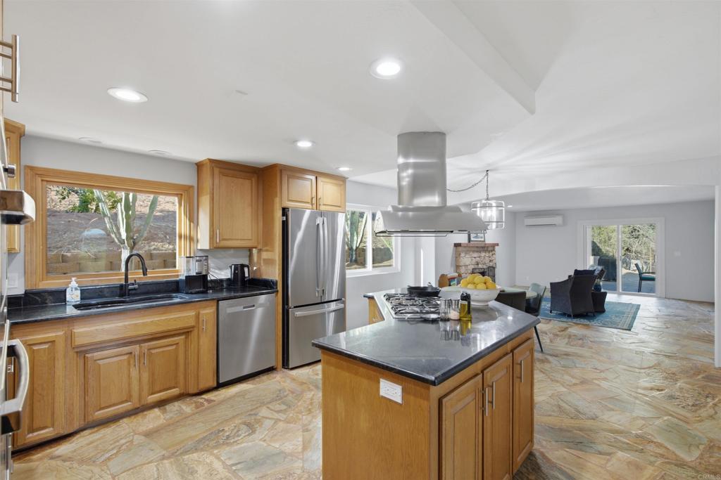 11151 Oak Creek Drive Property Photo 11