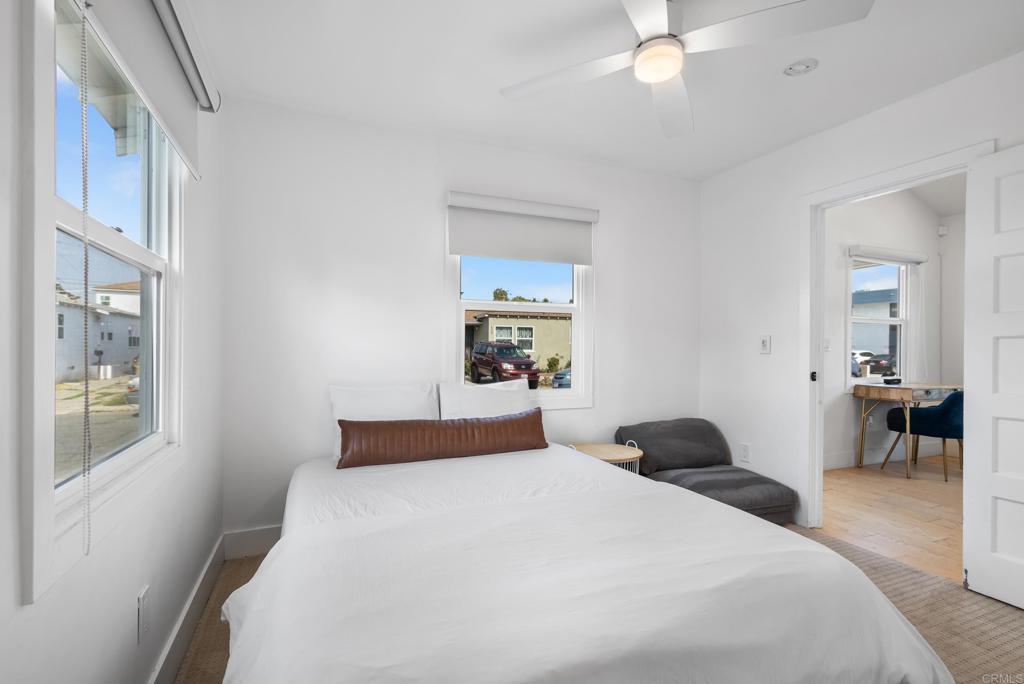 4338 33 Rd Place Property Photo 10